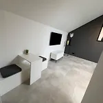 Le Loft Du Coiffeur Апартаменты *