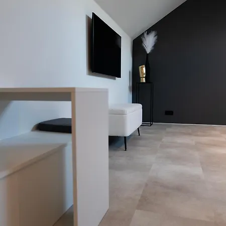 Lägenhet Le Loft Du Coiffeur Érezée