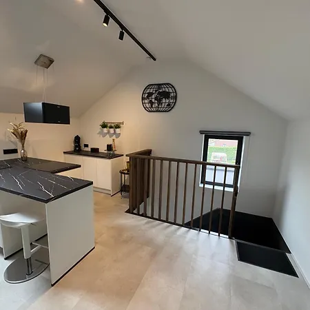 Lägenhet Le Loft Du Coiffeur Érezée