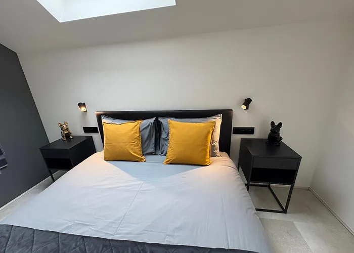 Le Loft Du Coiffeur Apartamento Érezée