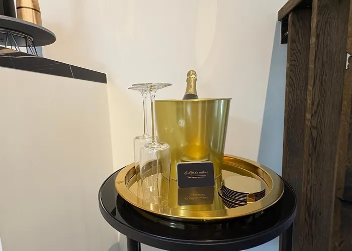 Le Loft Du Coiffeur Apartamento Érezée